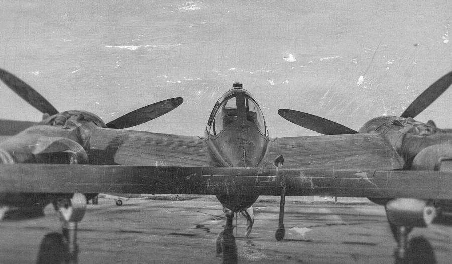 P-38 Lightning Photograph by Douglas Castleman