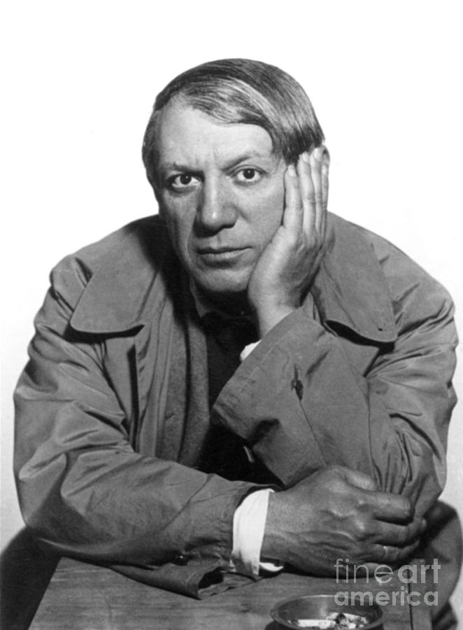 Pablo Picasso Photograph by Granger