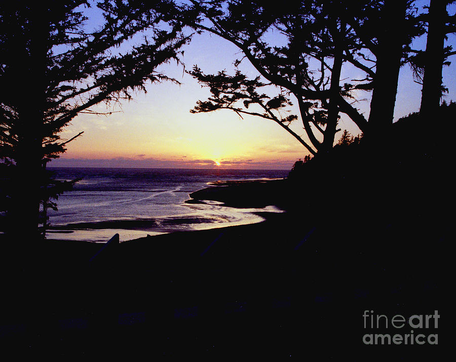 Sunset Photograph - Pacific Sunset by Rex E Ater
