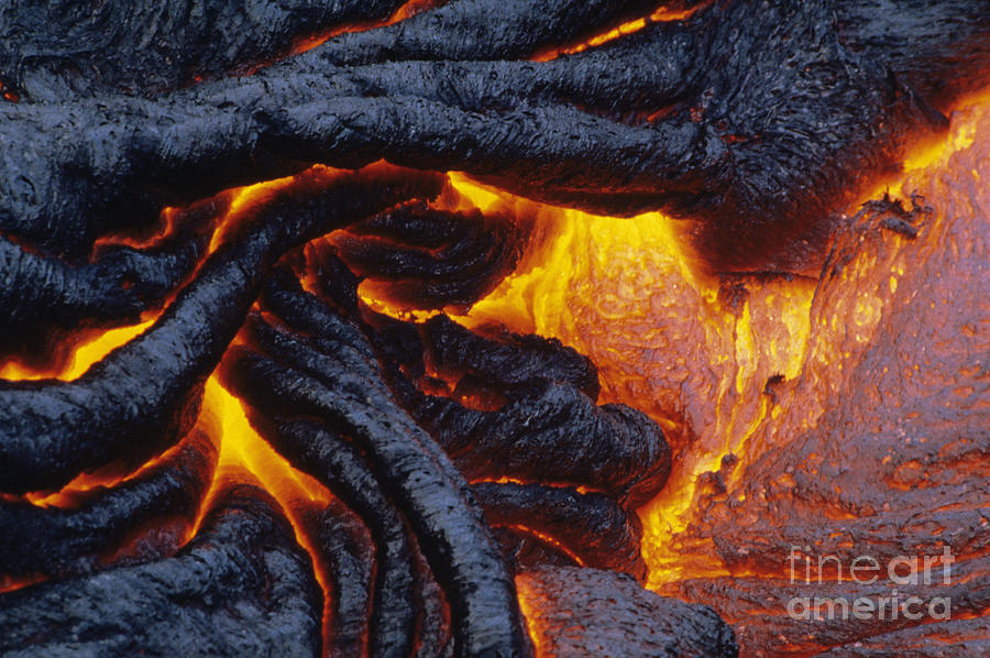 Pahoehoe basaltic lava hi-res stock photography and images - Alamy