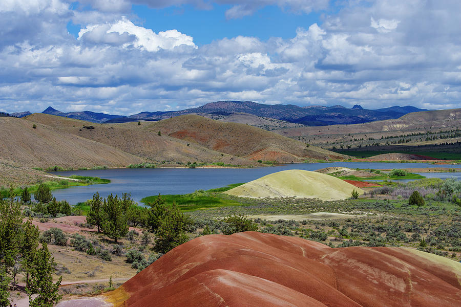 Painted Hills Reservoir In The Oregon Painted Hills Photograph