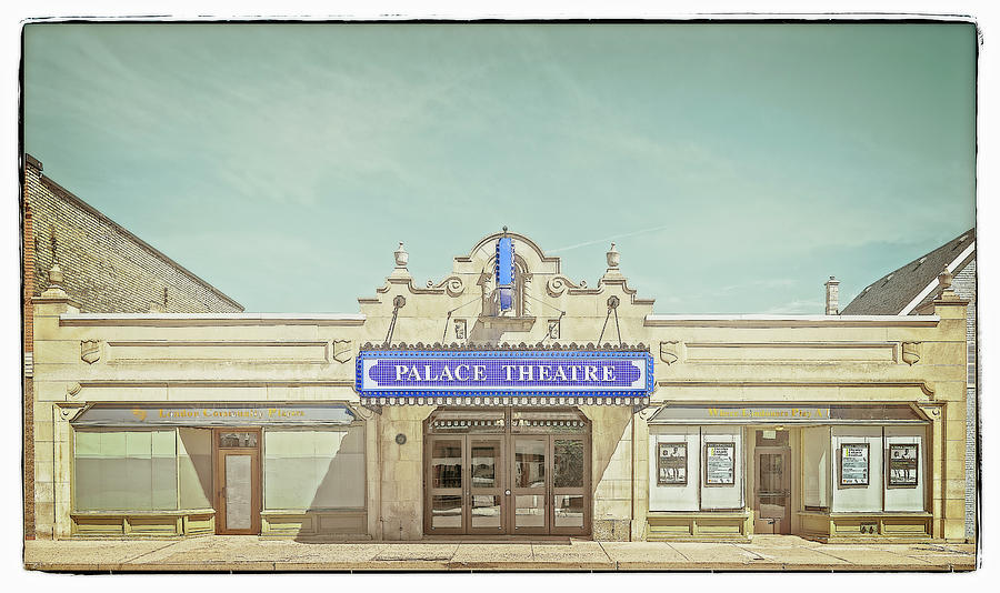 Palace Theatre Photograph by Jerry Golab