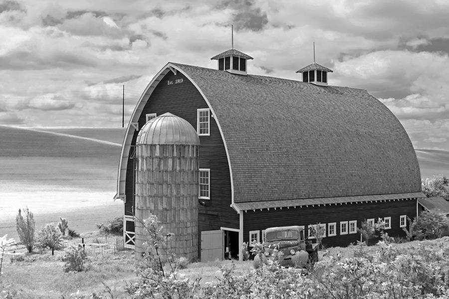 Palouse Barn Black and White  Photograph by Wes and Dotty Weber
