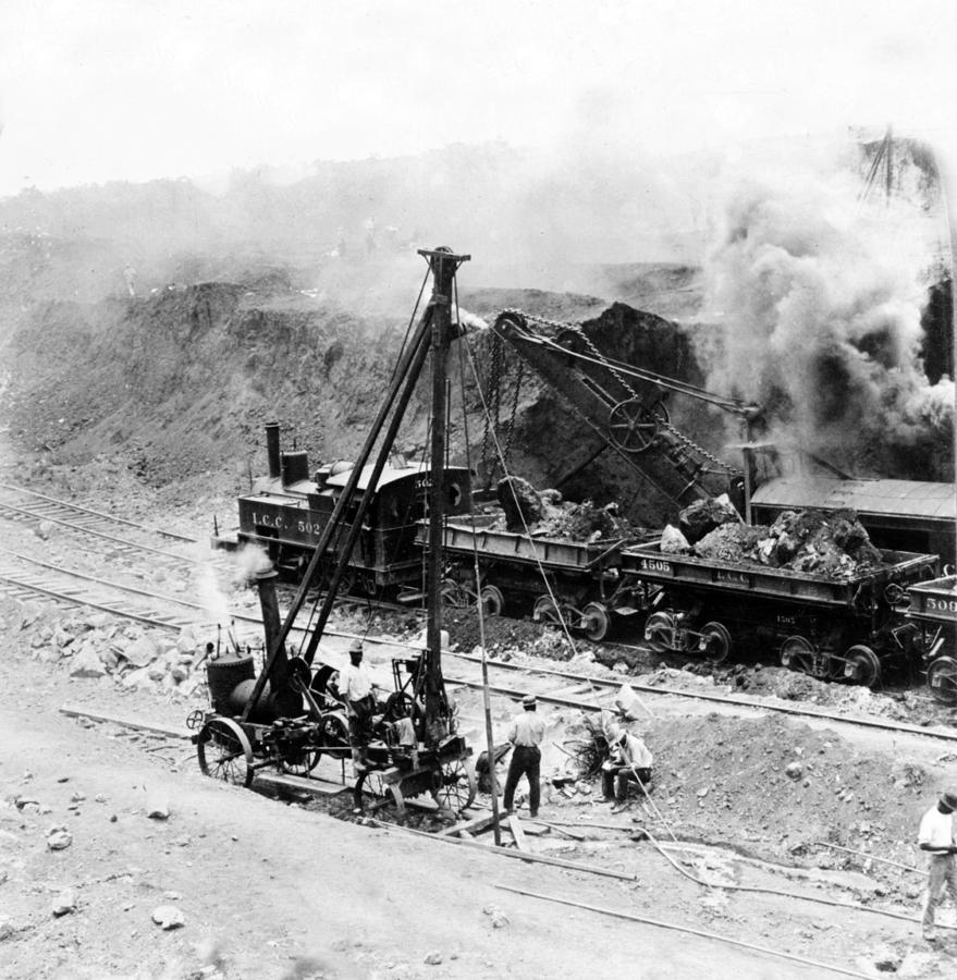 Panama Canal - Construction - c 1910 Photograph by International  Images
