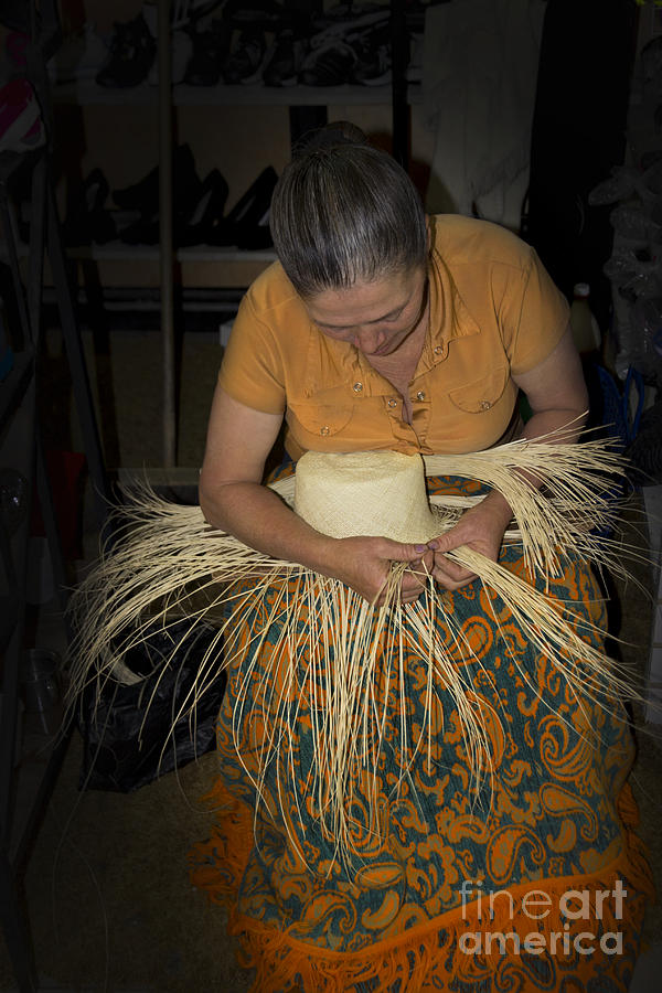 Panama Hat Weaver, Ecuador Photograph by Al Bourassa
