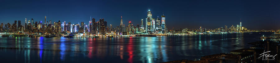 New York City Skyline Photograph - Panoramic Skyline-Manhattan by Francisco Gomez