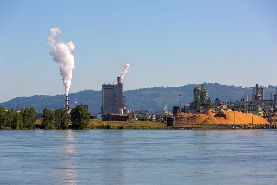 Paper Mill Along Columbia River Photograph by David Gn