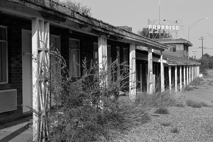 Paradise Motel in Tucumcari Photograph by Rick Pisio