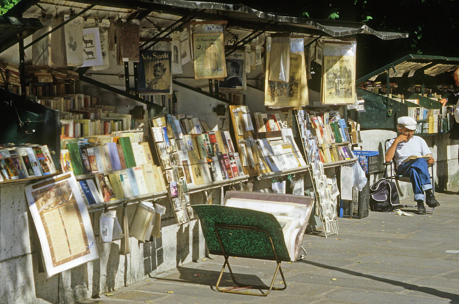 Paris Bookseller Stall Photograph by Frank DiMarco