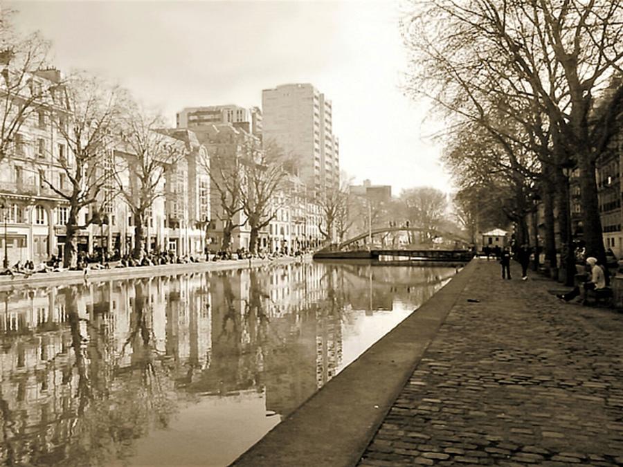 Paris Canal St.martin Photograph
