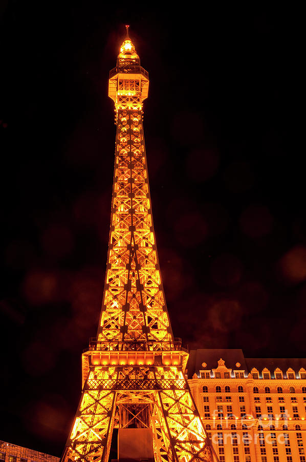 Paris Las Vegas Eiffel Tower Photograph by Bob Phillips