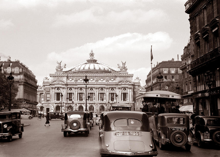 Paris Opera 1935 Sepia Photograph by Andrew Fare