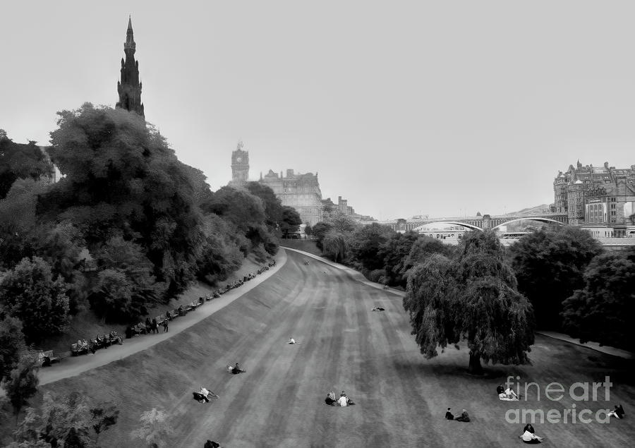 Park Edinburgh Black White  Photograph by Chuck Kuhn