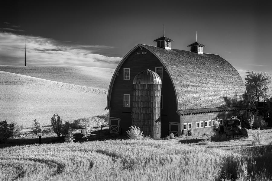 Black And White Photograph - Parked Out Front by Jon Glaser