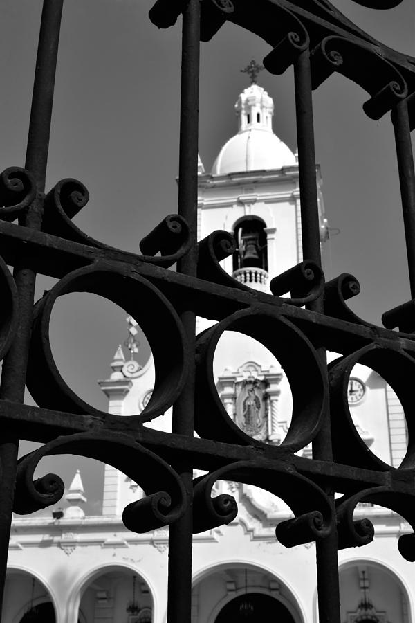 Black And White Photograph - Parroquia Nuestra Senora de Guadalupe I by Totto Ponce