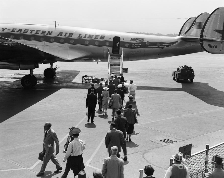 Passengers Boarding A Plane Photograph by H. Armstrong Roberts/ClassicStock