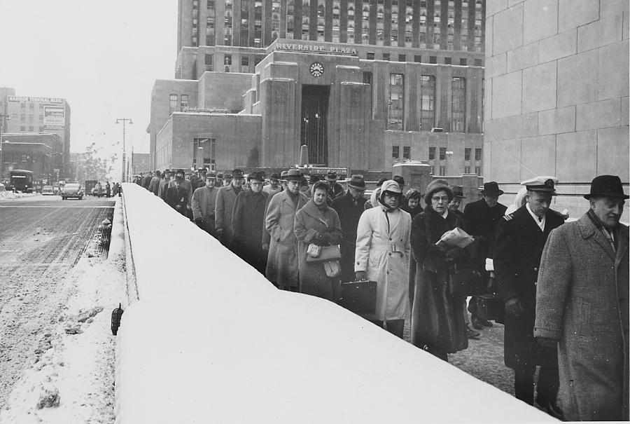 Passengers Pour Into Chicago Photograph by Chicago and North Western Historical Society