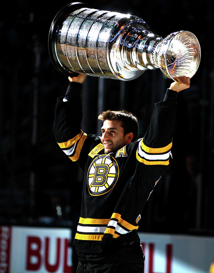 Patrice Bergeron Wallpaper Posters for Sale