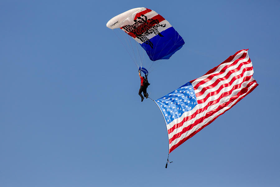 Patriot Parachute Photograph by John Daly