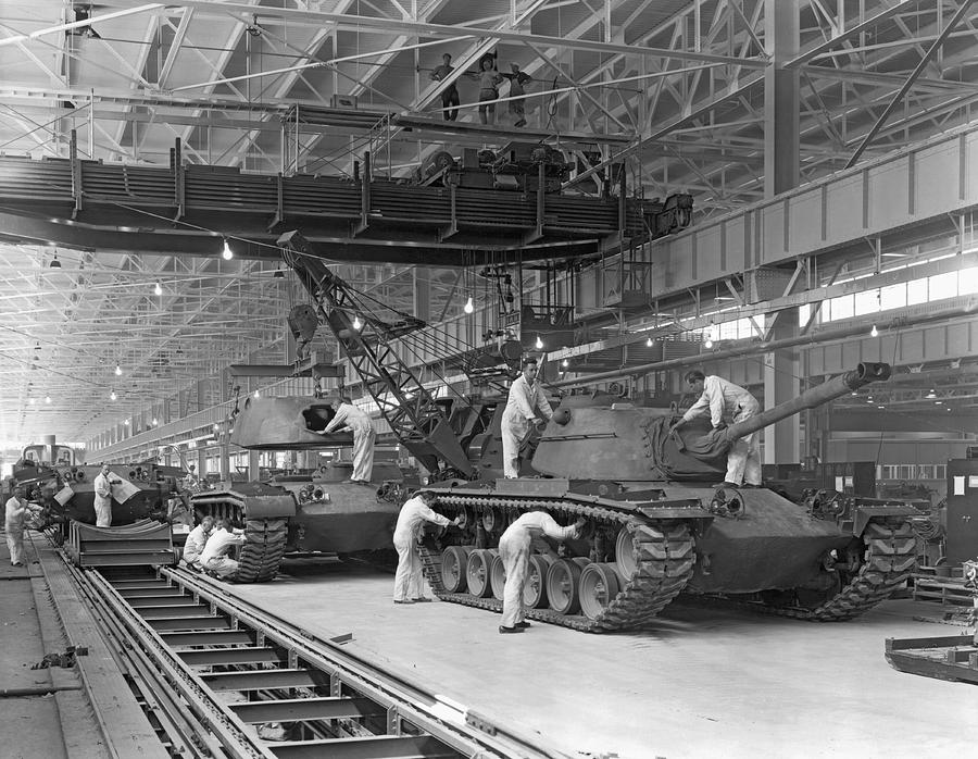 Patton Tank Assembly Line Photograph by Underwood Archives