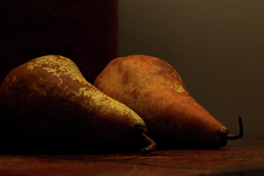 Still Life Photograph - Pears I by Linda Bickerton-Ross