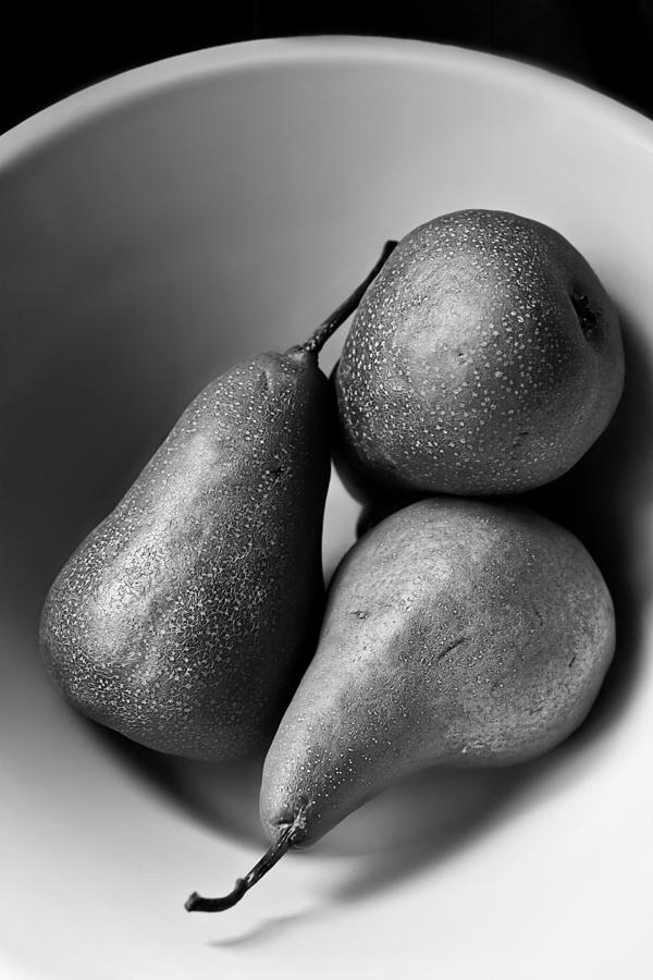 Pear Photograph - Pears in a Bowl in Black and White  by Maggie Terlecki