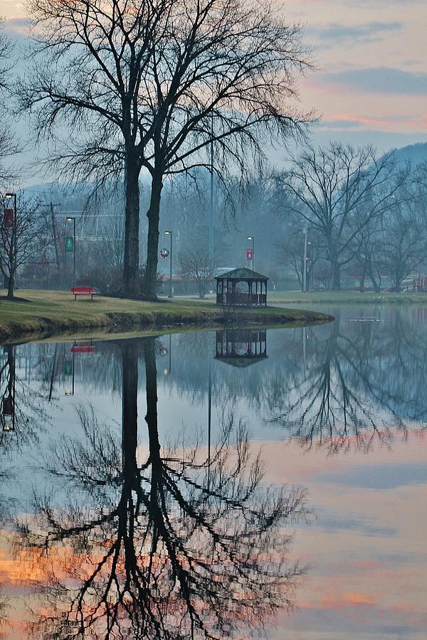 Pecks Pond Morning Photograph by Thomas McGuire