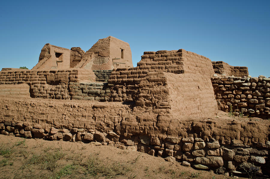 Pecos Pueblo Ruins Photograph by David Gordon