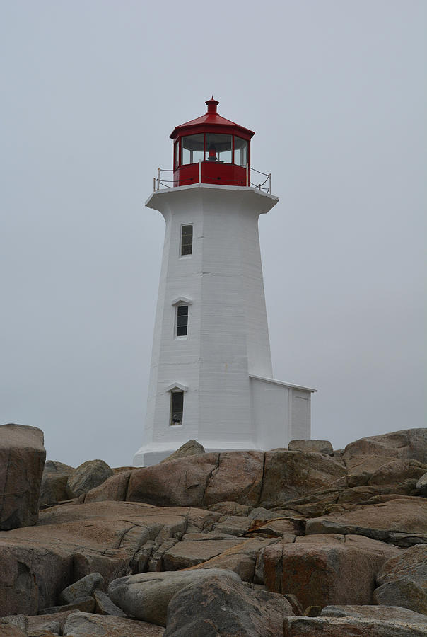 Peggys Point Lighthouse Photograph by Richard Andrews