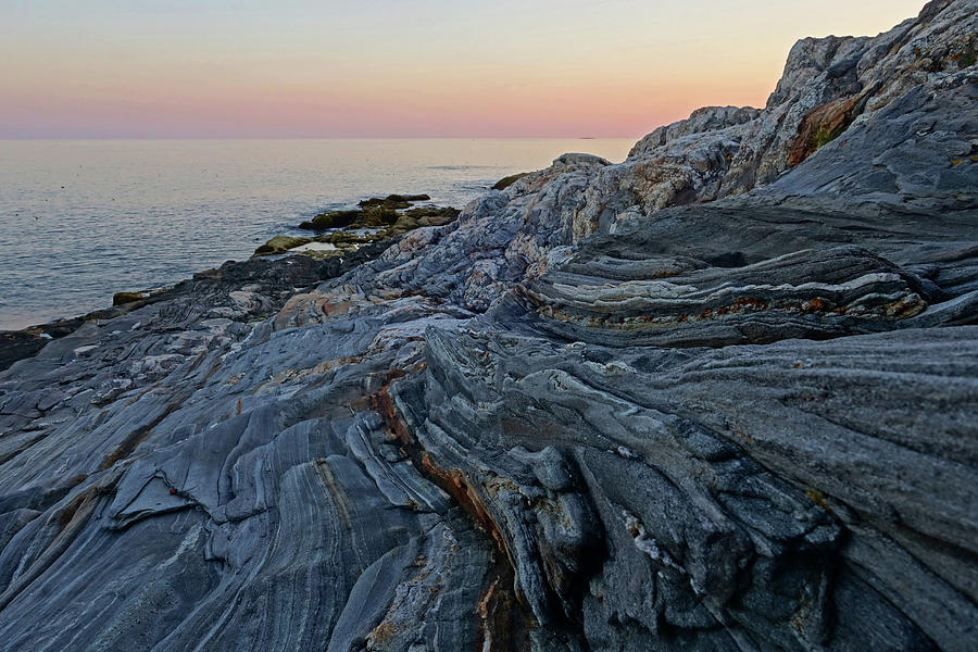 Pemaquid Point Rock Formation at Sunset Pemquid ME Photograph by Toby McGuire