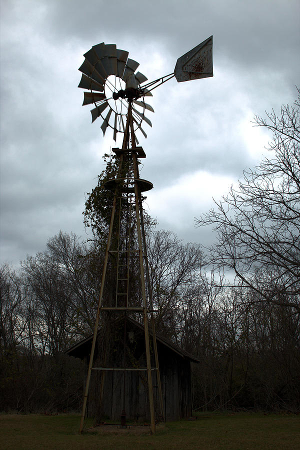 Penn Farm Windmill Photograph by Lori Godfrey | Fine Art America