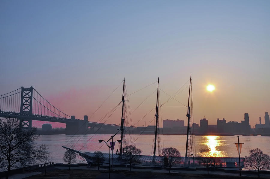 Philadelphia Photograph - Penns Landing Sunrise by Bill Cannon