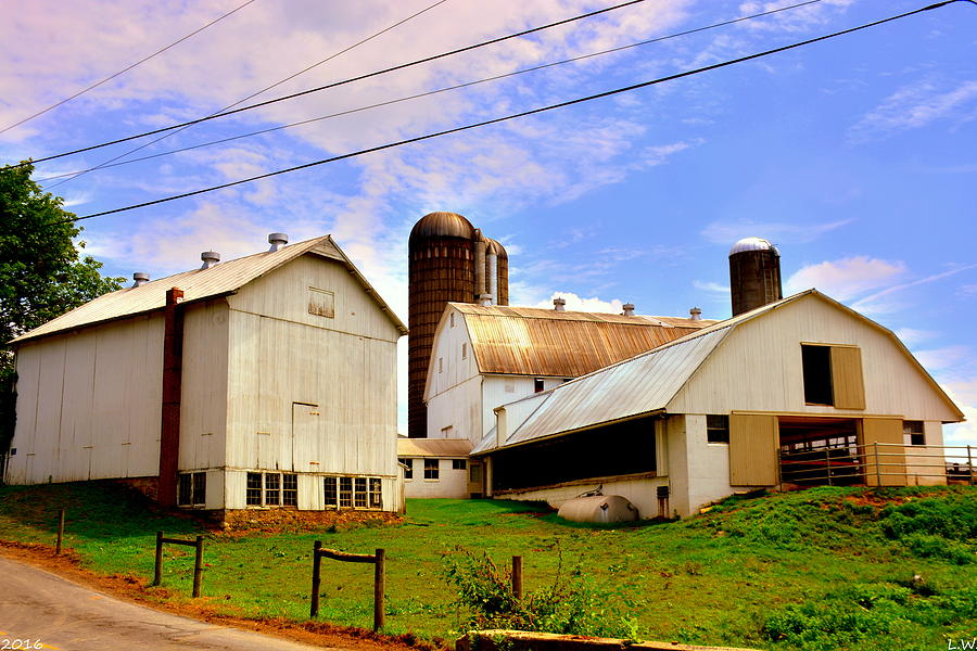 Pennsylvania Farm Photograph by Lisa Wooten