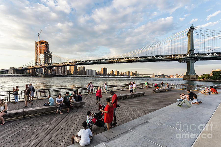 People enjoying sunset in New York Photograph by Didier Marti