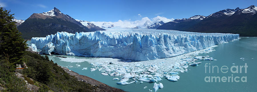 Perito Moreno Glacier panorama Photograph by Warren Photographic