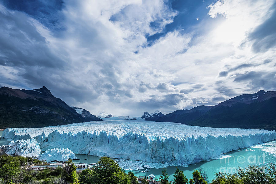 Nature Photograph - Perito Moreno by Olivier Steiner
