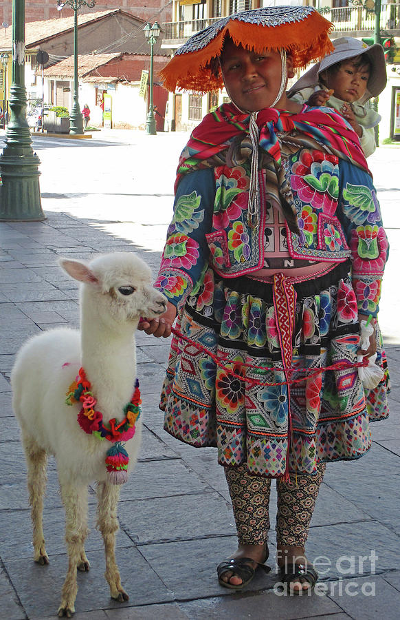 Peruvian People 2 Photograph by Randall Weidner