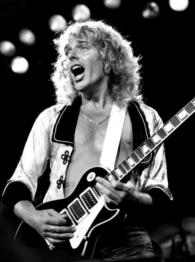 Peter Frampton Photograph by Lawrence Movera - Pixels