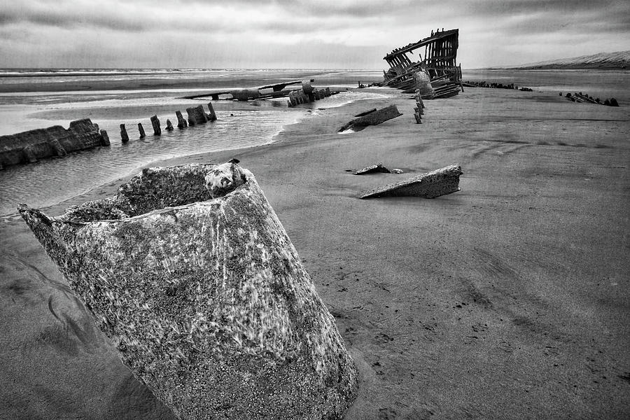Peter Iredale 2 Photograph