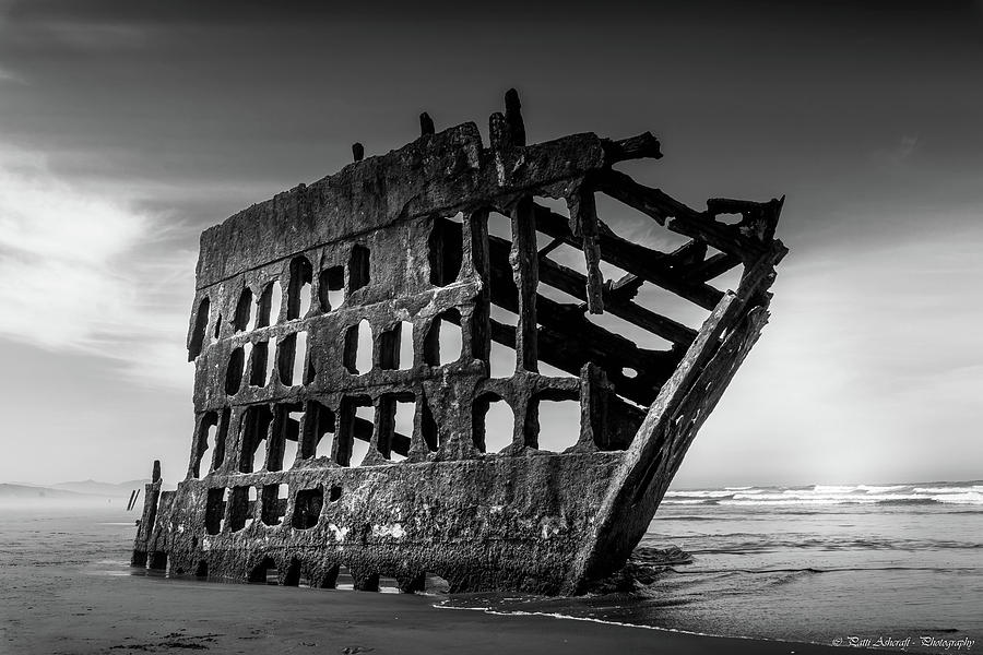 Peter Iredale Photograph by Patti Ashcraft | Fine Art America