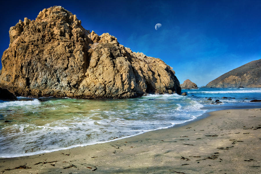 Pheiffer Beach - Keyhole Rock #10- Big Sur California Photograph by Jennifer Rondinelli Reilly - Fine Art Photography