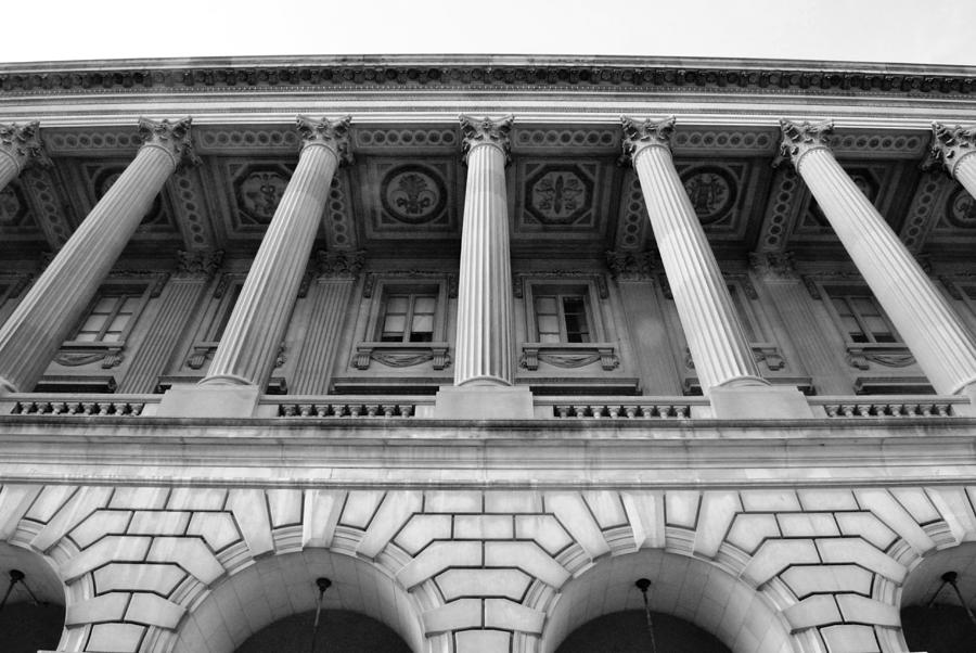 City Photograph - Philadelphia Library Pillars - Black and White by Matt Quest