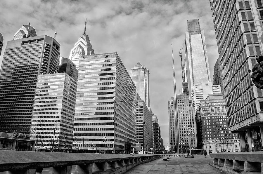 Philadelphia Photograph - Philadelphia - Looking Up JFK BLVD in Black and White by Bill Cannon