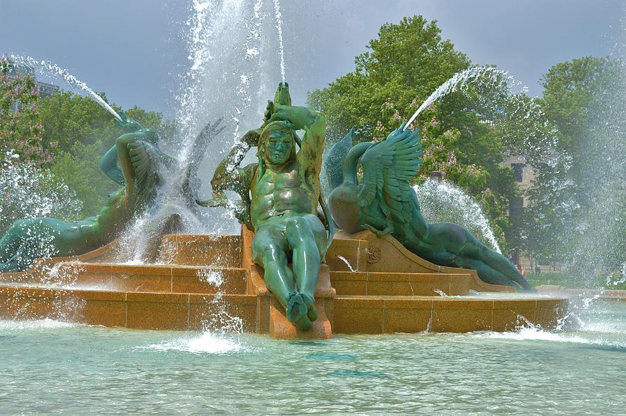 Philadelphia Swann Fountain Photograph by Marla McPherson