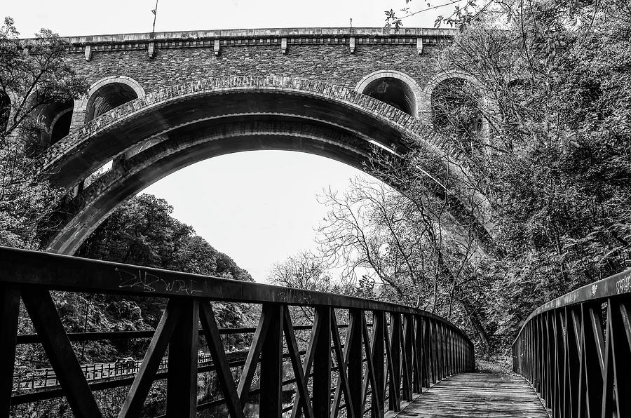 Philadelphia - The Henry Avenue Bridge in Black and White Photograph by Bill Cannon