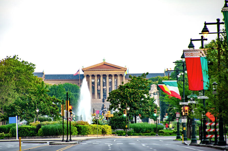 Philadelphia Vista - The Art Museum Photograph by Bill Cannon