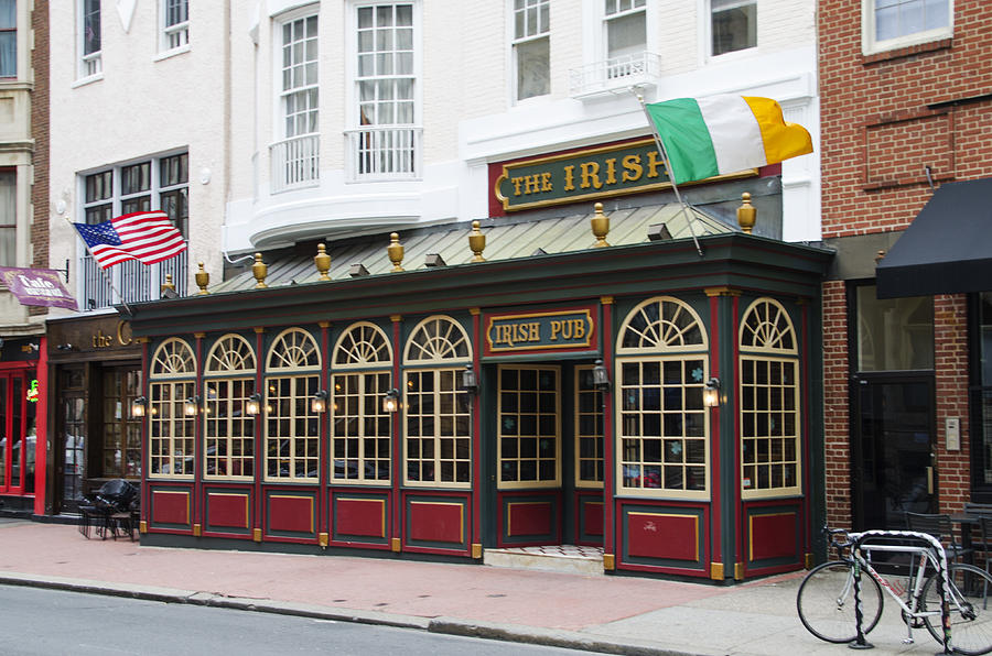 Philadelphias Famous Irish Pub Photograph by Bill Cannon
