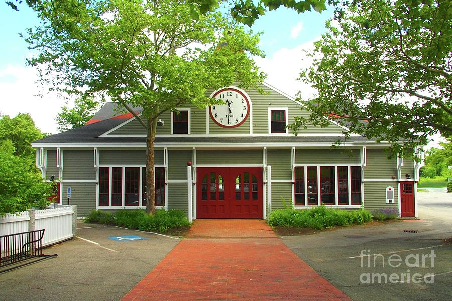 Phillips Exeter Academy Boathouse by Tom Maxwell Phillips Exeter Academy Boathouse by Tom Maxwell