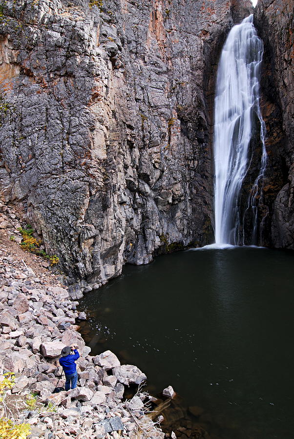 Photographing Porcupine Falls Photograph by Larry Ricker