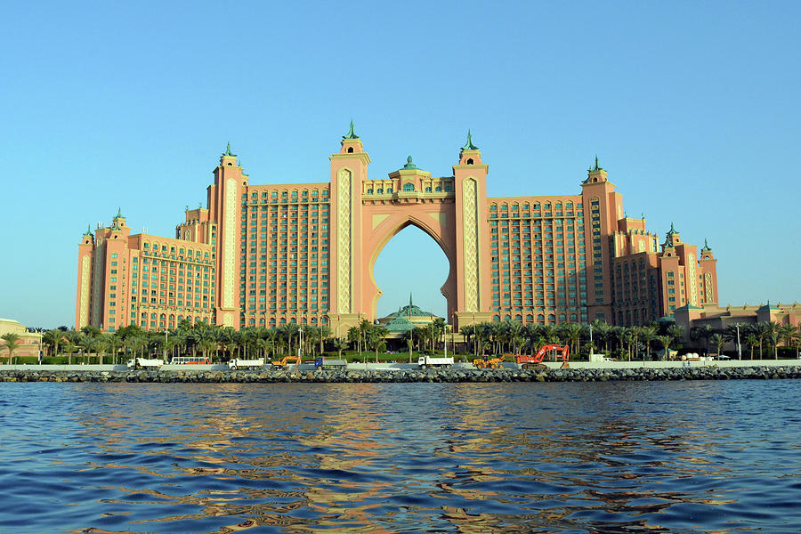 Photography of Atlantis pink hotel from Dubai. United Arab Emirates ...